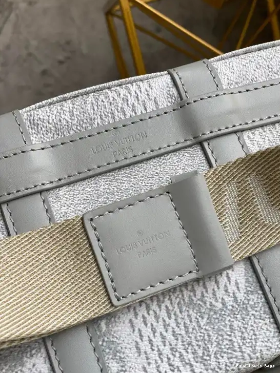 Repzbay VUITTON LOUIS SLINGBAG TRUNK 0602